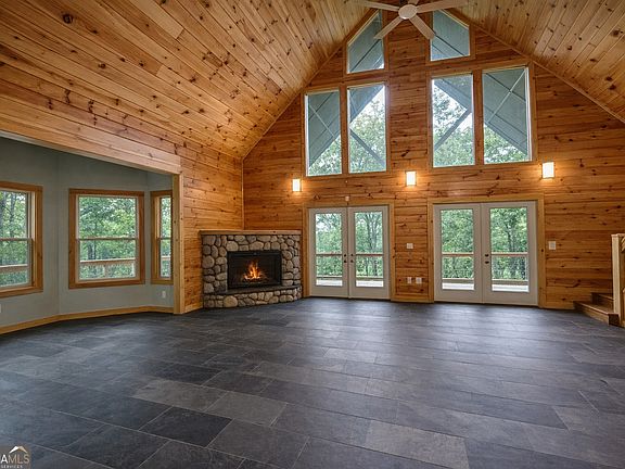 3rd image of 236 Grace Dr