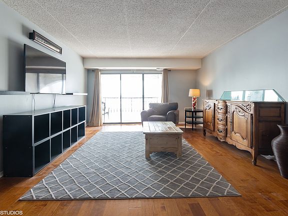 4th image of 375 Plum Creek Dr APT 510