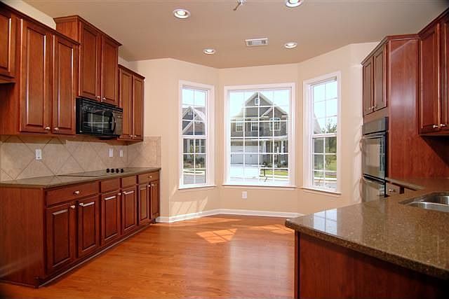 2nd image of 3281 Castleberry Village Dr