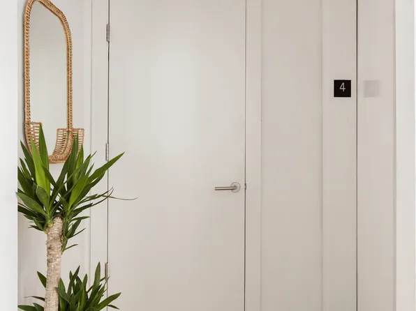 19 Murray Street image 12 of 12