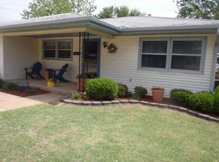 1018 N Kansas St, Weatherford, OK 73096