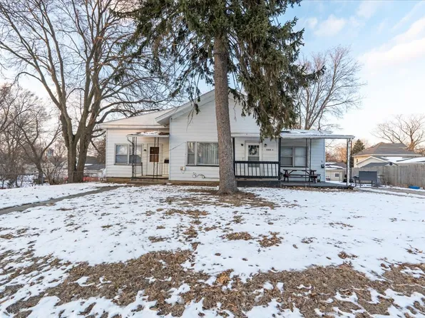 1003 W Jackson St, Bloomington, IL 61701