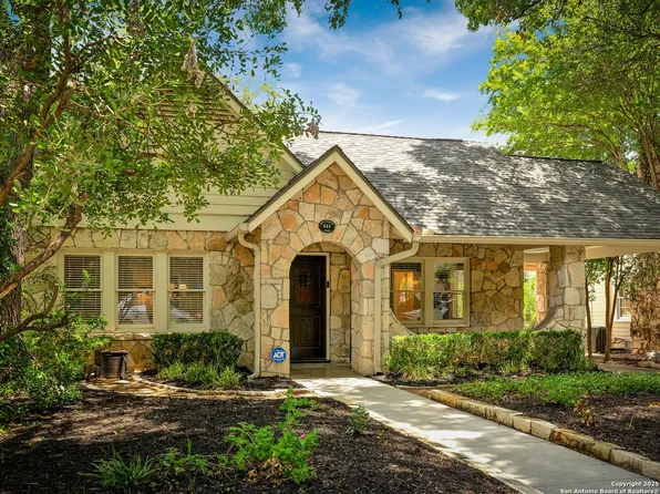 111 W Rosewood, San Antonio, TX 78212
