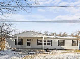 9706 Crabapple Ln, Hagerstown, MD 21740