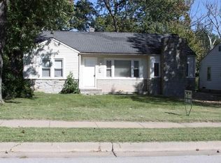 1925 E Walnut St, Springfield, MO 65802