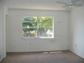 5th image of 4304 NW 9th Ave APT 1-2B