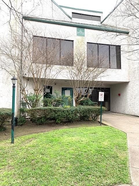 1st image of 2830 S Bartell Dr APT 38