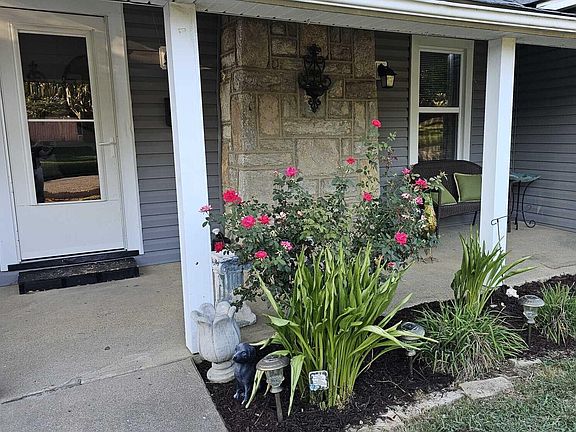 2nd image of 212 Battle Grove Ave
