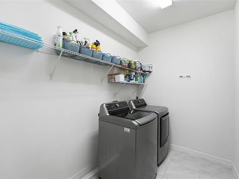 2081 Malbec Ct — Photo 21