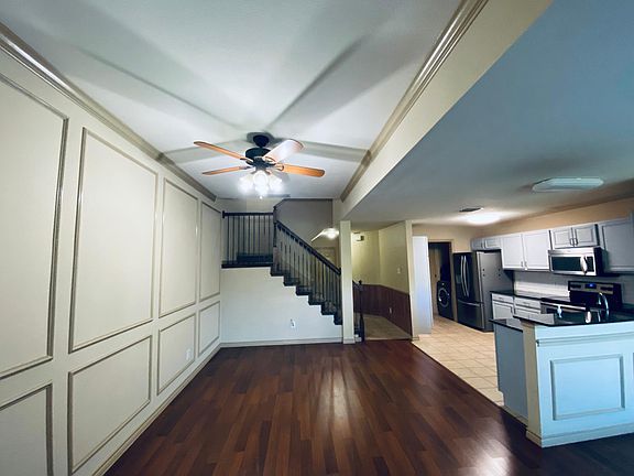 3rd image of 3949 Vista Mar Dr