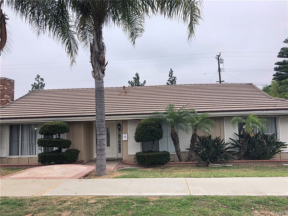 1st image of 851 Caraway Dr