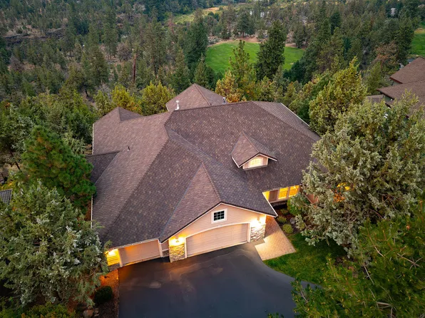 3269 NW Fairway Heights Dr, Bend, OR 97703