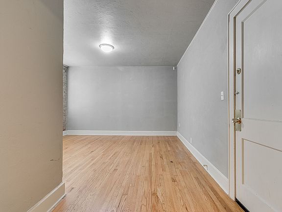 5th image of 429 NW 11th St #4