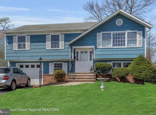 1011 Rue Ave, Point Pleasant Beach, NJ 08742