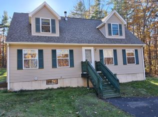 103 Barre Rd, Oakham, MA 01068