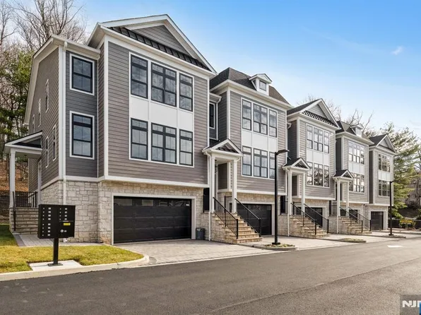 188 Broadway #3, Woodcliff Lake, NJ 07677