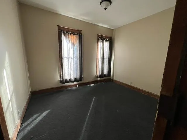 115 S 16th St — Photo 5
