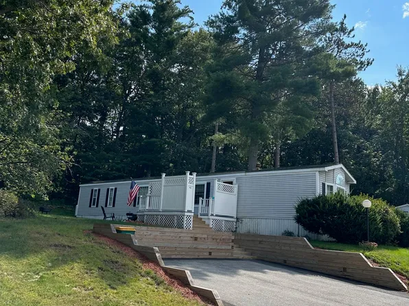 40 Gooseberry Circle, Rochester, NH 03867