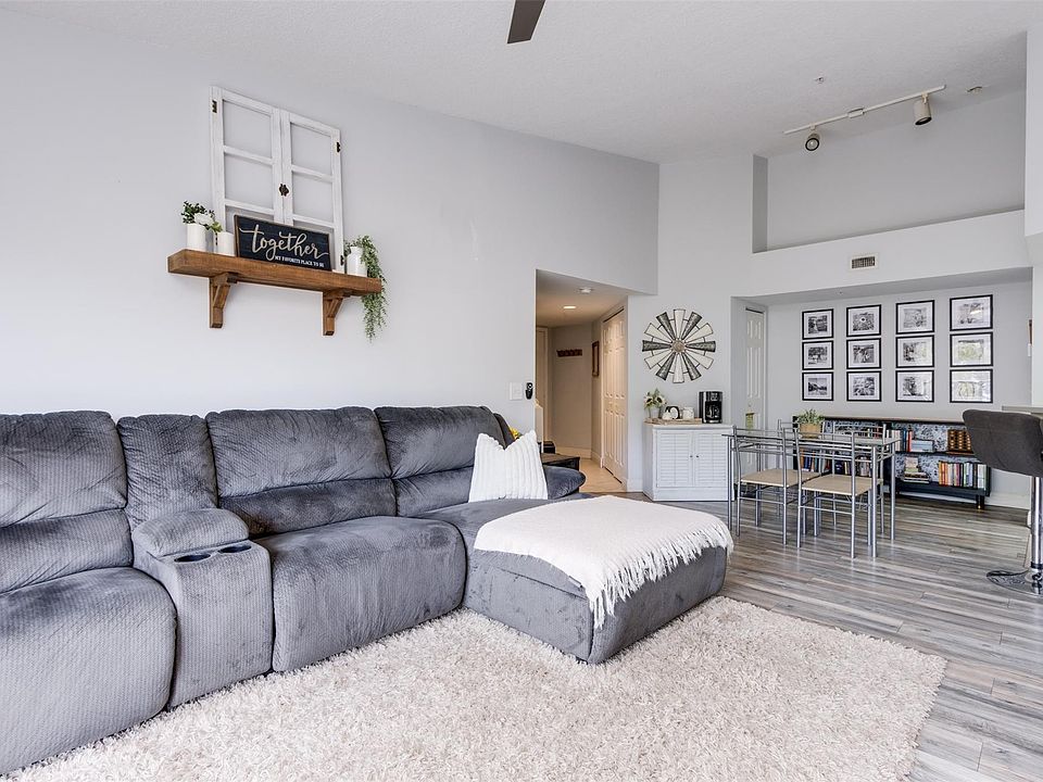 1st image of 2131 SE 10th Avenue #1110