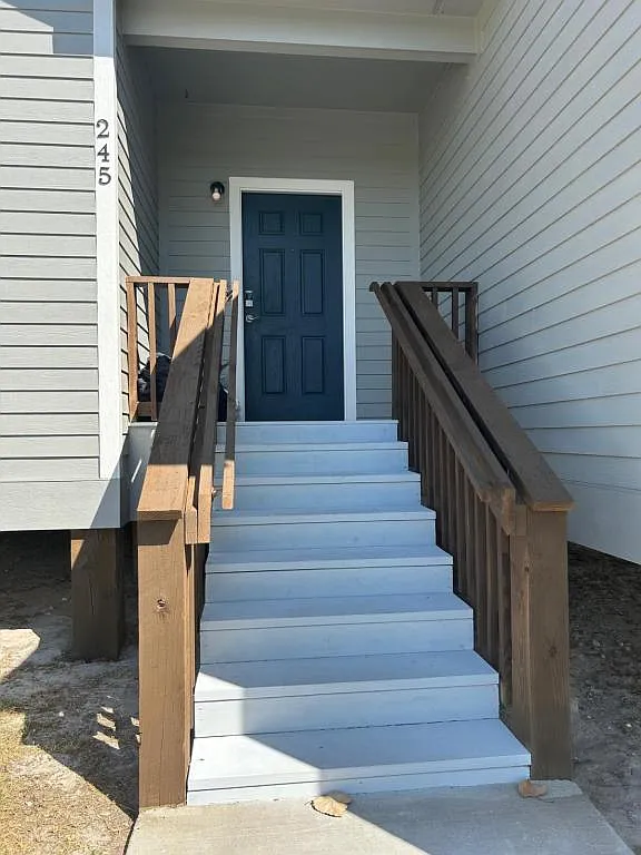 245 N Arch St — Photo 2