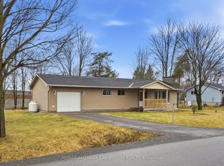 267 Keatley Rd, Ottawa, ON K7S 3G7