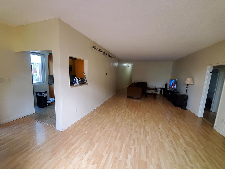 1st image of 6150 Buckingham Pkwy Unit 103