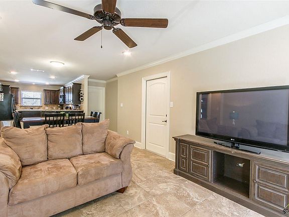 3rd image of 225 Brentwood Dr