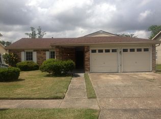 3856 N Deerwood Dr, Harvey, LA 70058