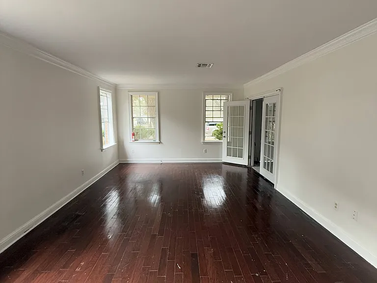 7801 Saint Charles Ave #1 — Photo 8