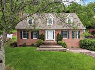 44 Carriage Rd, Charleston, WV 25314