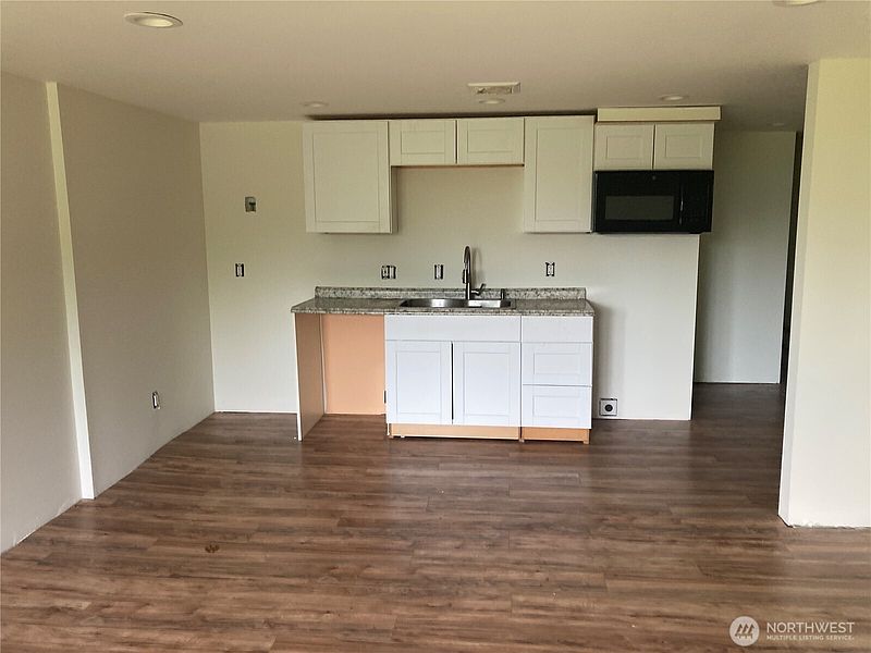 5th image of 6906 55th Avenue S