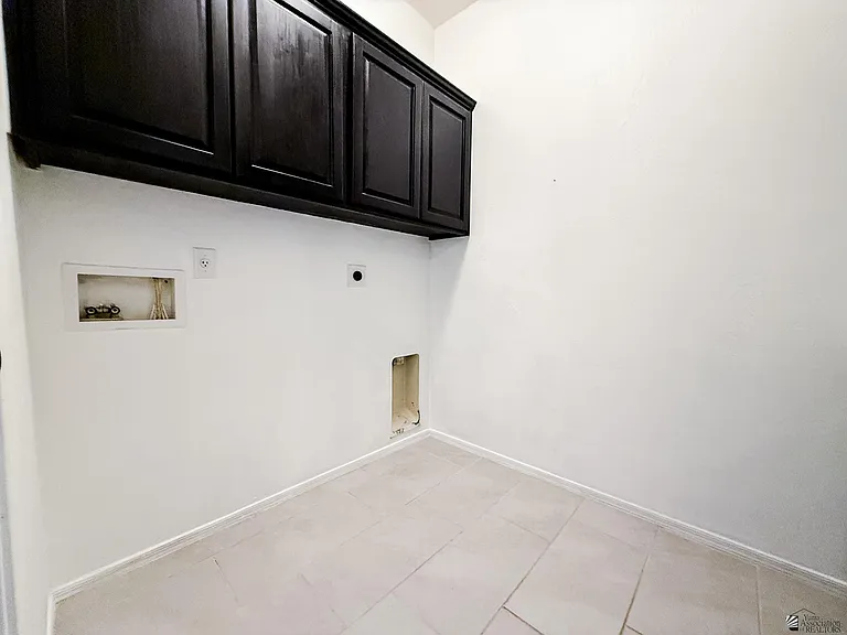 4461 W 26th Pl — Photo 23