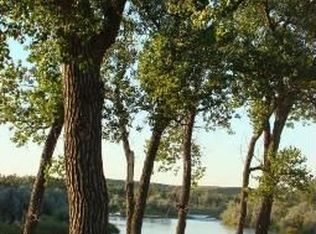 26 Capp Rd, Powderville, MT 59345