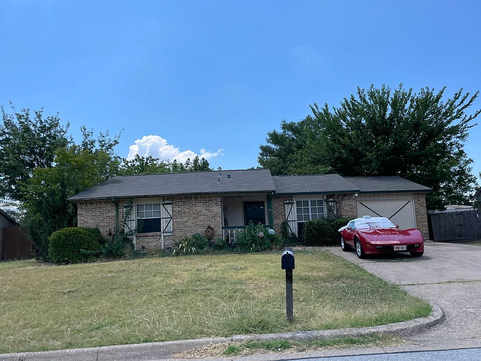 1st image of 2202 Brookdale Dr