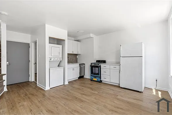 3 bed, $1,595 — Photo 4
