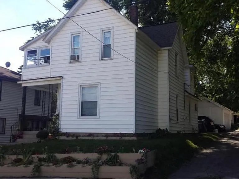 1245 Garfield Ave NW — Photo 10
