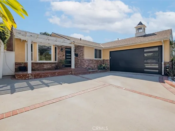 8428 Petaluma Dr, Sun Valley, CA 91352