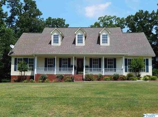 150 Cardinal Dr, Guntersville, AL 35976