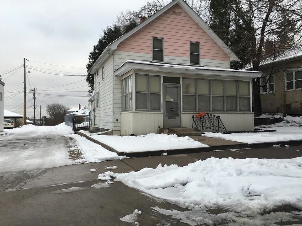 1st image of 121 Belvidere St E