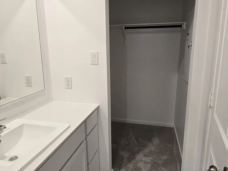 6300 Sanderling St — Photo 16