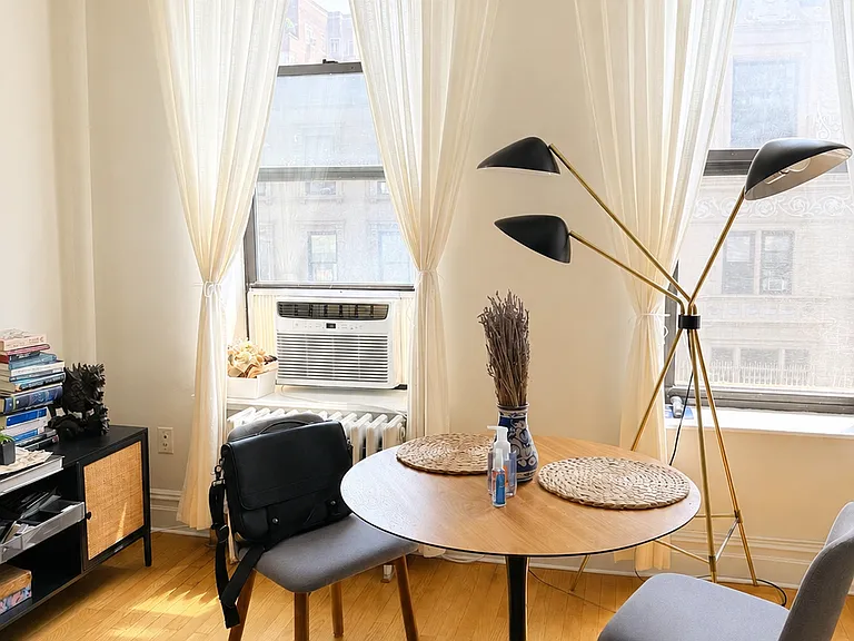 45 W 85th St #3C — Photo 2