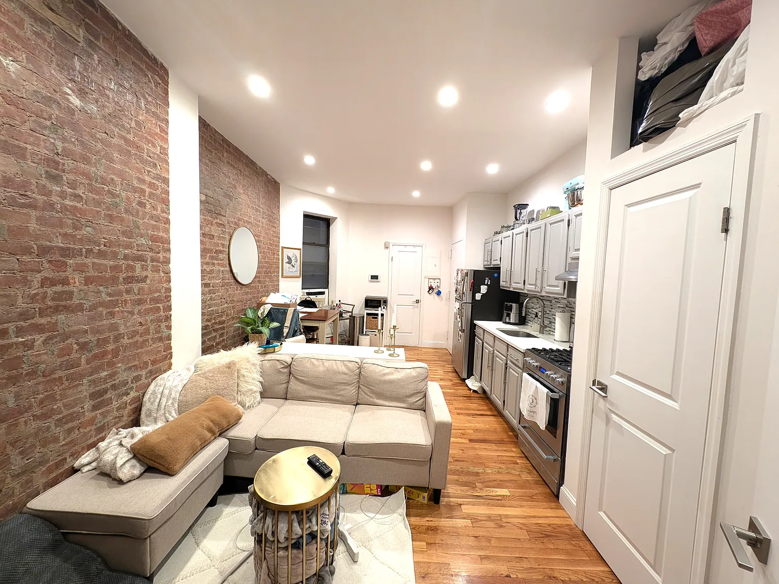 1742 1st Avenue — Photo 3