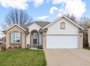 2718 Tara Hills St, Council Bluffs, IA 51503