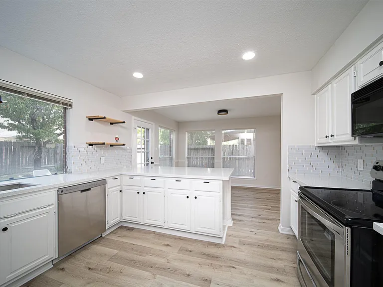 3338 Oak Branch Ln — Photo 5