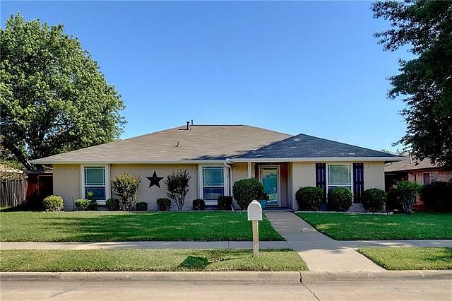 1st image of 1333 Lark Ln