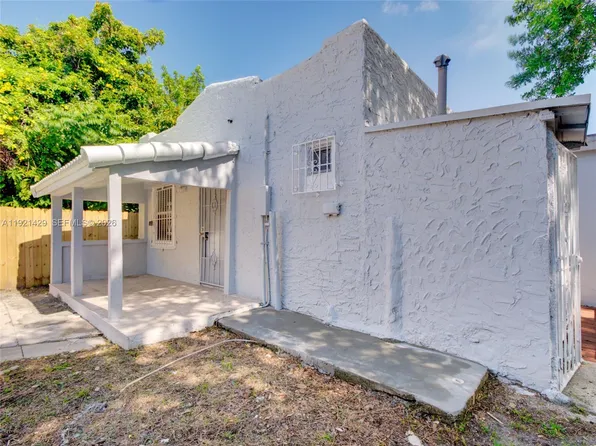 1845 NW 55th St, Miami, FL 33142