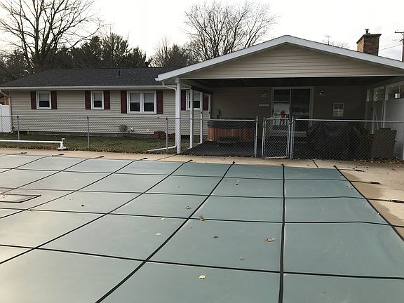 2nd image of 3440 Butler Dr
