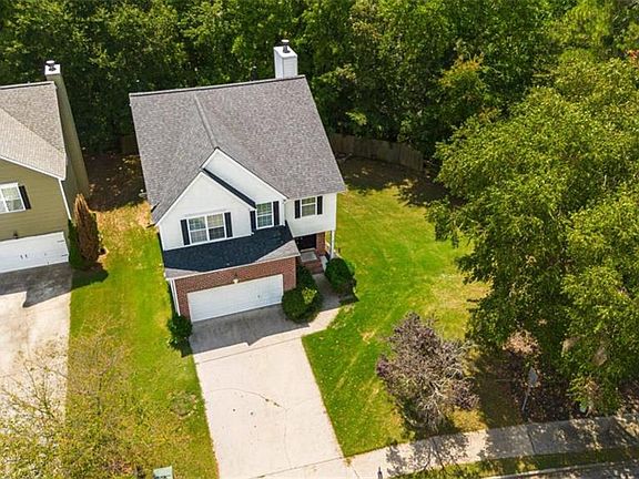 2nd image of 310 Sugarberry Ln