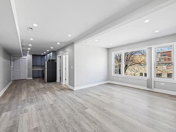 4th image of 1821 S Canalport Ave #1