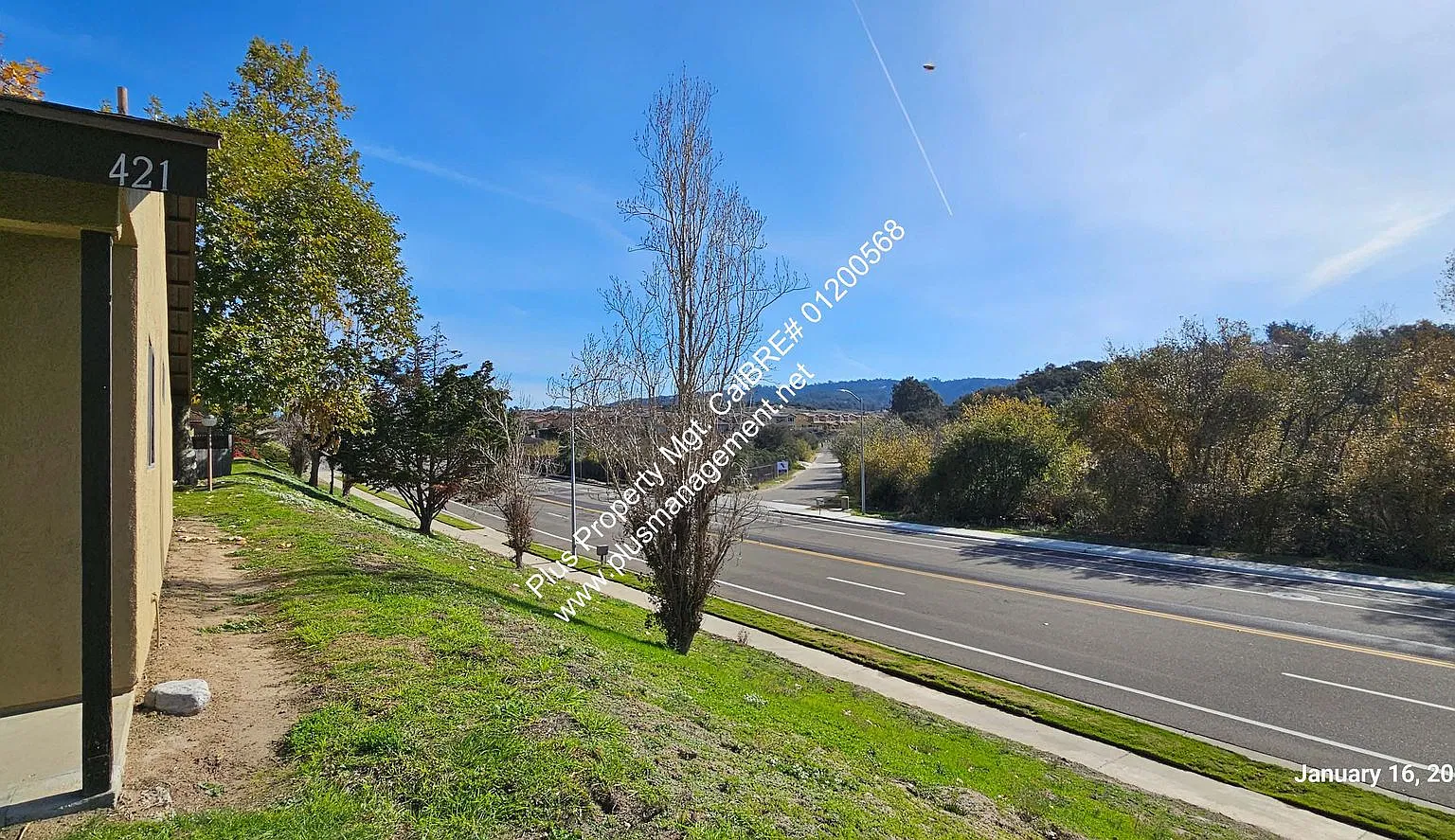 Orcutt Bluff's Single Story Condo with Detached One Car Garage — Photo 3